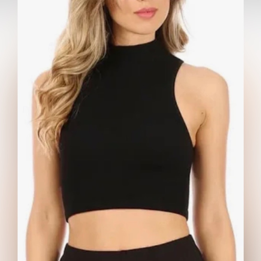 NWT Suzette Collection Sleeveless Mock Neck Crop Top